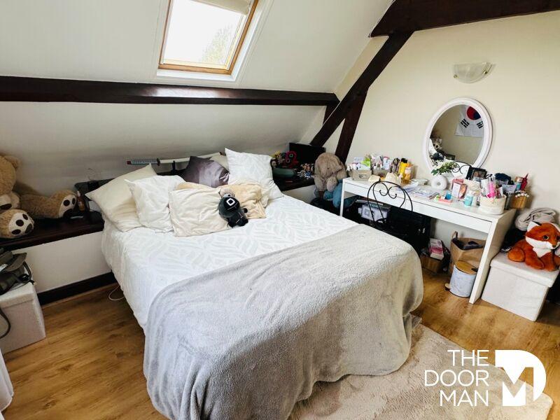 Maison - 205 m² - 8 pièces