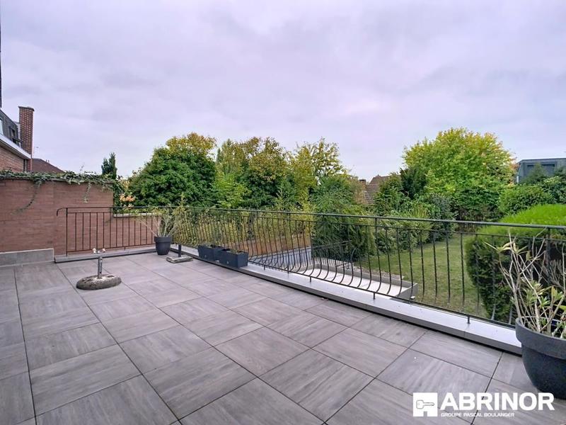 Appartement - 156 m² - 6 pièces