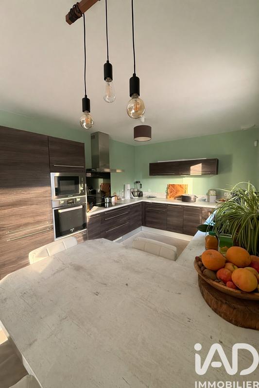 Maison - 144 m² - 7 pièces