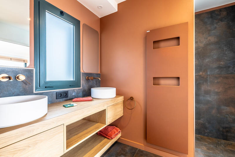 Maison - 311 m² - 8 pièces