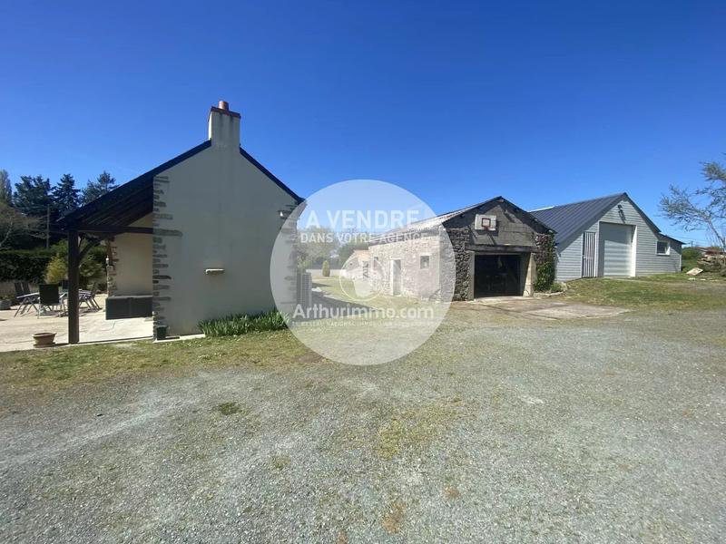 Maison - 160 m² - 8 pièces