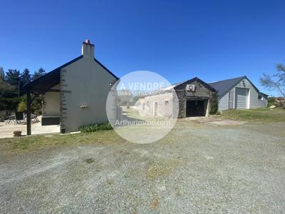 Maison - 160 m² - 8 pièces