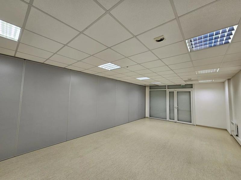 Bureau - 478 m² - 8 pièces