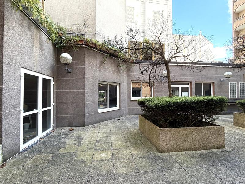 Bureau - 206 m² - 6 pièces