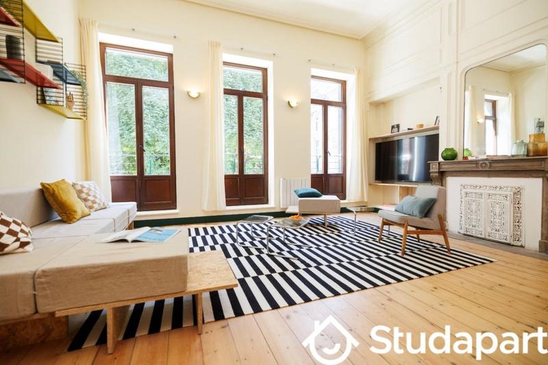 Chambre - 14 m² - 1 pièce