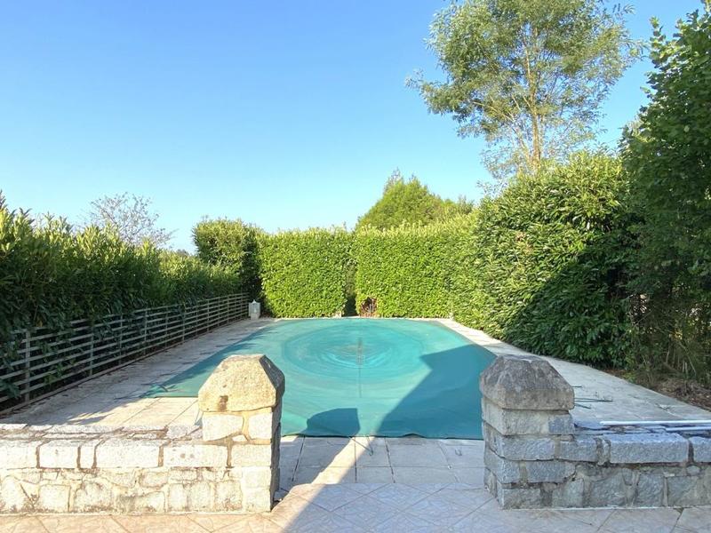 Maison - 310 m² - 10 pièces