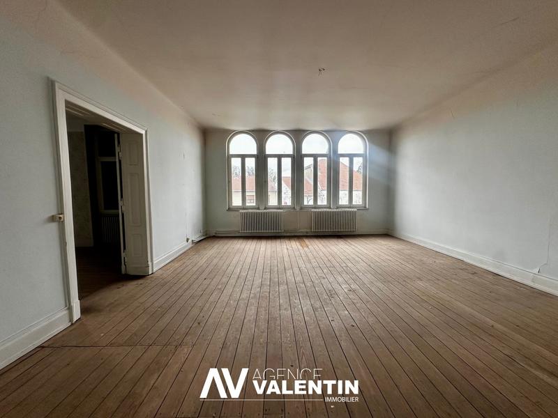 Appartement - 684 m² - 6 pièces