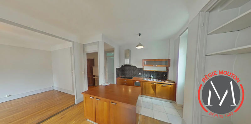 Appartement - 82 m² - 3 pièces