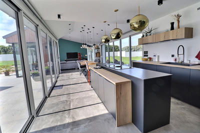 Maison - 295 m² - 7 pièces