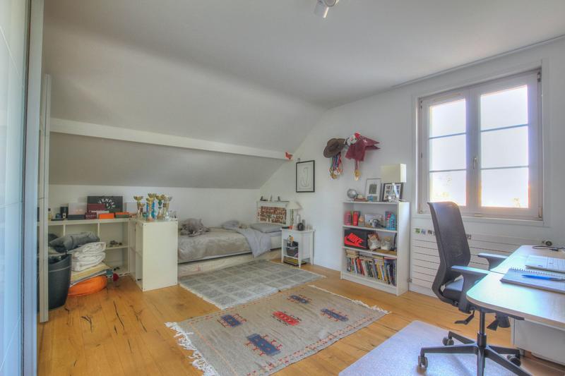 Villa - 240 m² - 7 pièces