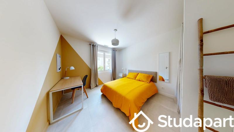 Chambre - 12 m² - 1 pièce