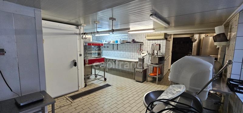 Local commercial - 116 m²