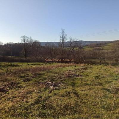 Terrain constructible - 1 226 m²