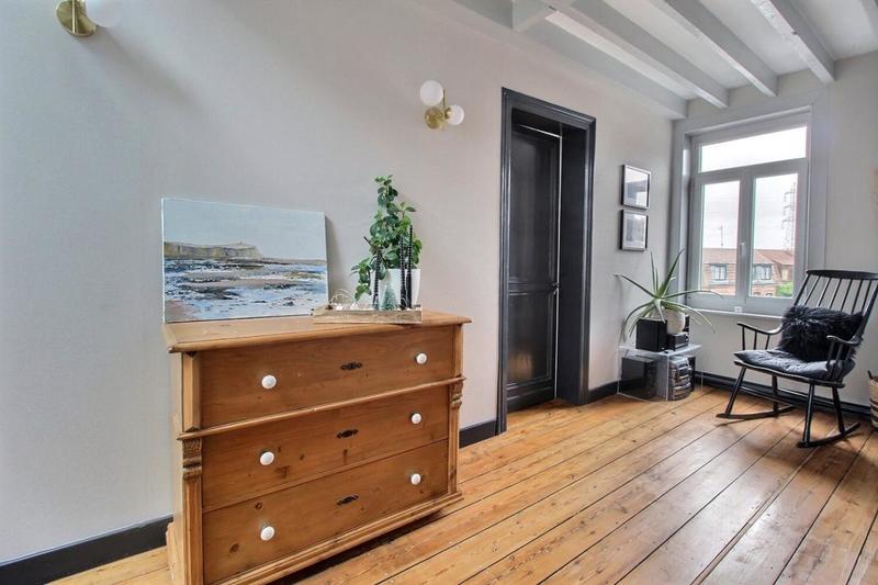 Maison bourgeoise - 225 m² - 8 pièces