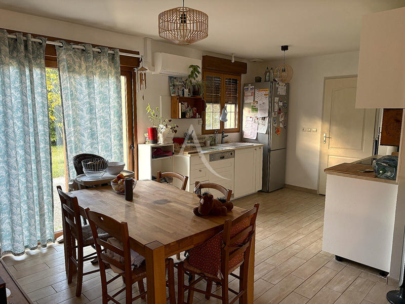 Maison - 85 m² - 5 pièces