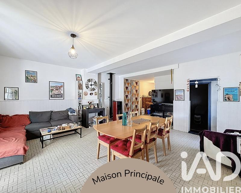 Maison - 207 m² - 4 pièces