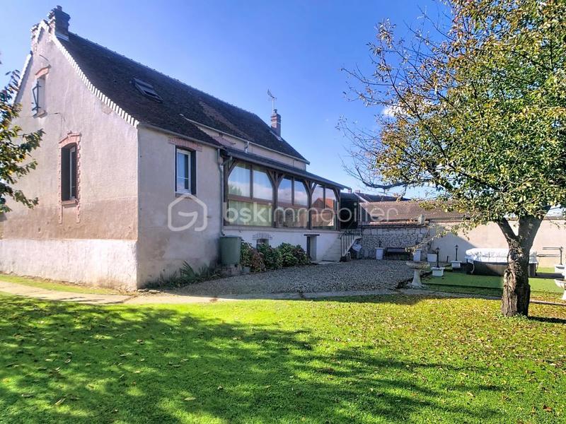 Maison en pierre - 130 m² - 6 pièces