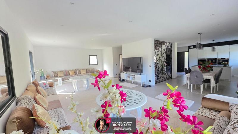 Maison - 364 m² - 9 pièces