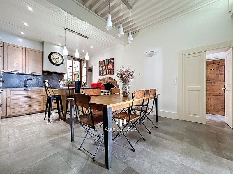 Appartement - 107 m² - 3 pièces