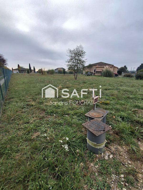 Terrain - 739 m²