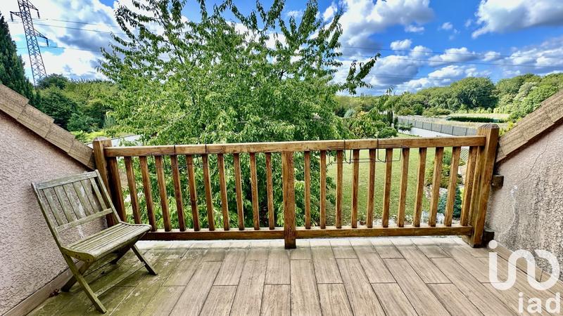 Maison - 220 m² - 8 pièces