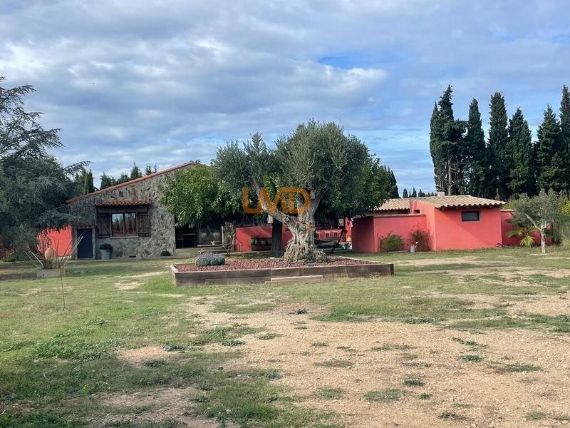 Propriété - 155 m² - 5 pièces