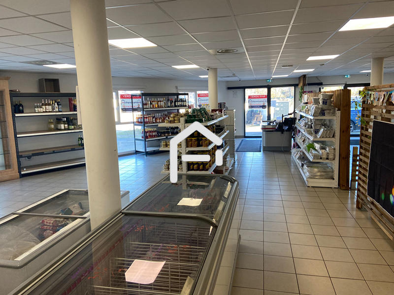 Local d'activités - 223 m² - 4 pièces