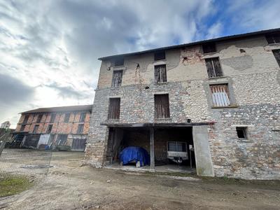 Ferme - 1 m² - 10 pièces