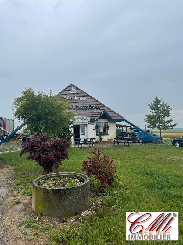 Maison - 100 m² - 2 pièces