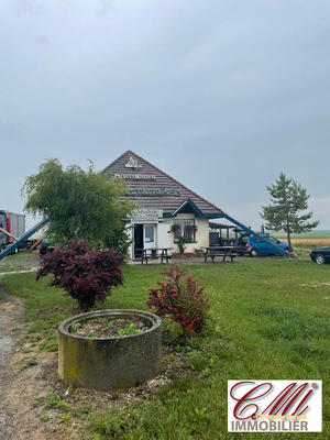 Maison - 100 m² - 2 pièces