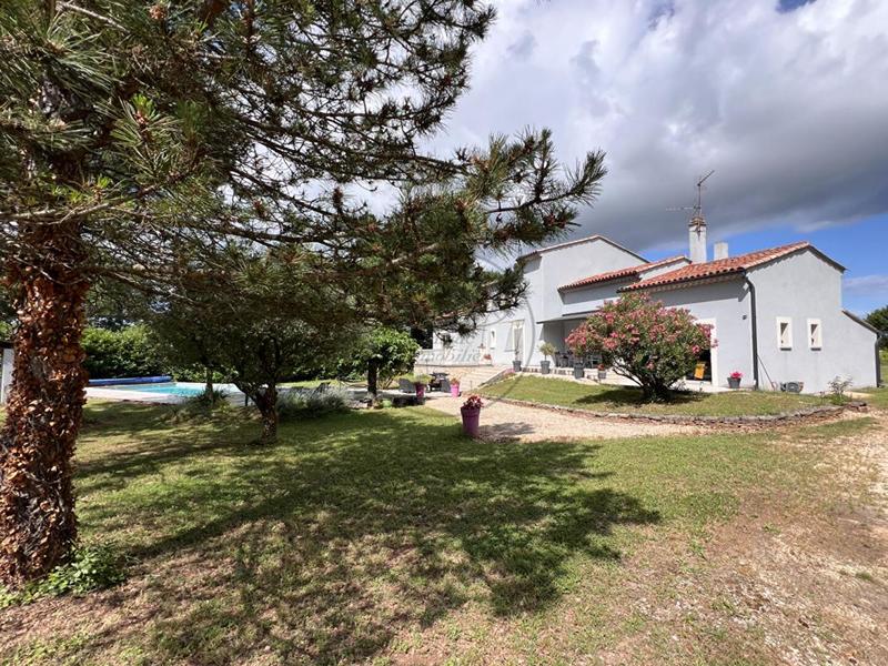 Villa - 160 m² - 6 pièces