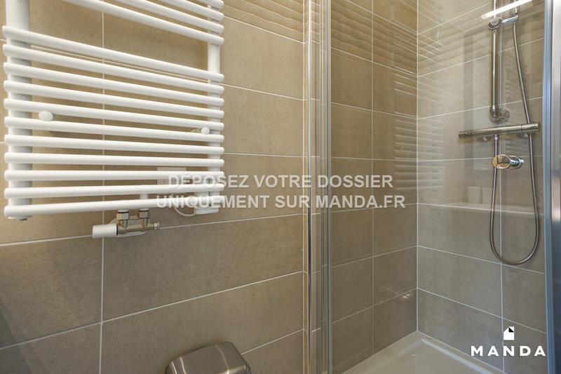 Chambre - 15 m² - 5 pièces