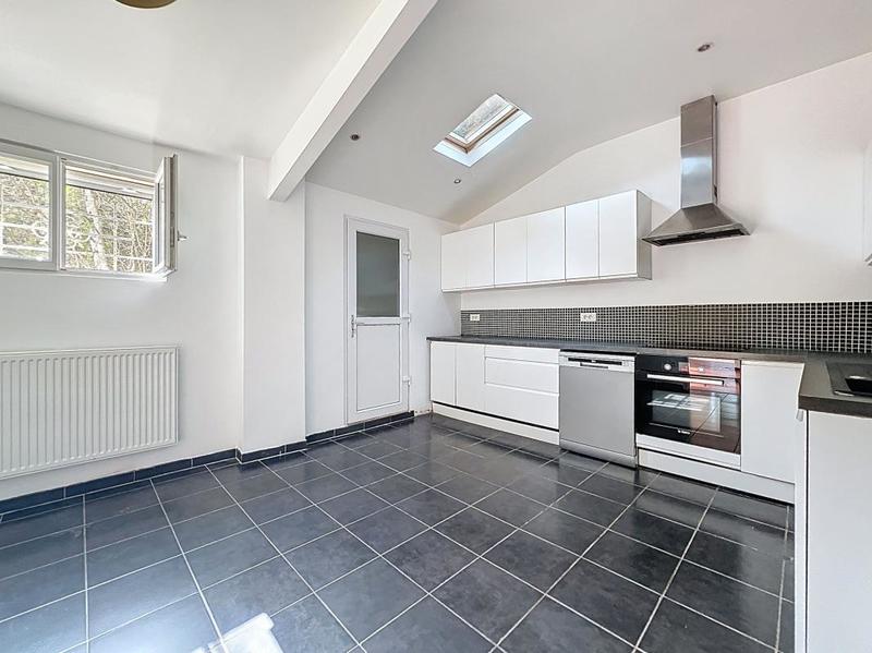 Maison - 165 m² - 6 pièces