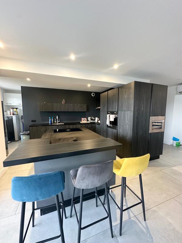 Appartement - 180 m² - 4 pièces