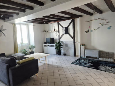 Maison - 214 m² - 8 pièces