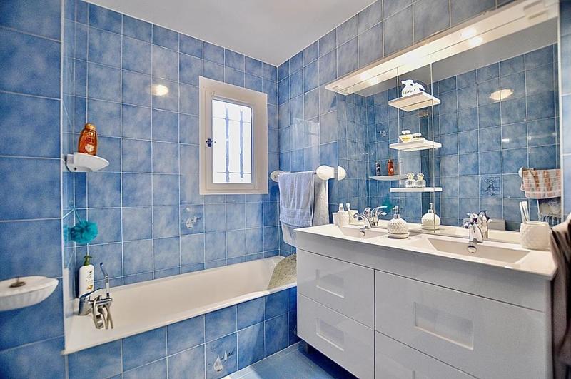 Maison jumelée - 115 m² - 5 pièces