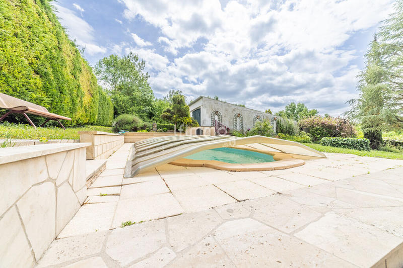 Maison - 151 m² - 6 pièces