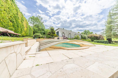 Maison - 151 m² - 6 pièces