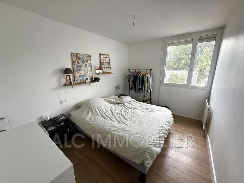 Appartement - 80 m² - 3 pièces