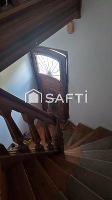 Maison - 228 m² - 7 pièces