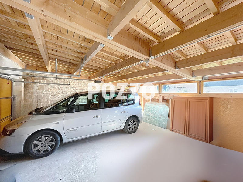 Maison - 298 m² - 12 pièces