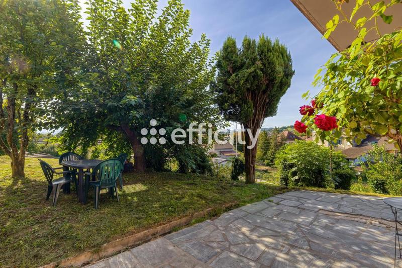 Maison - 182 m² - 7 pièces