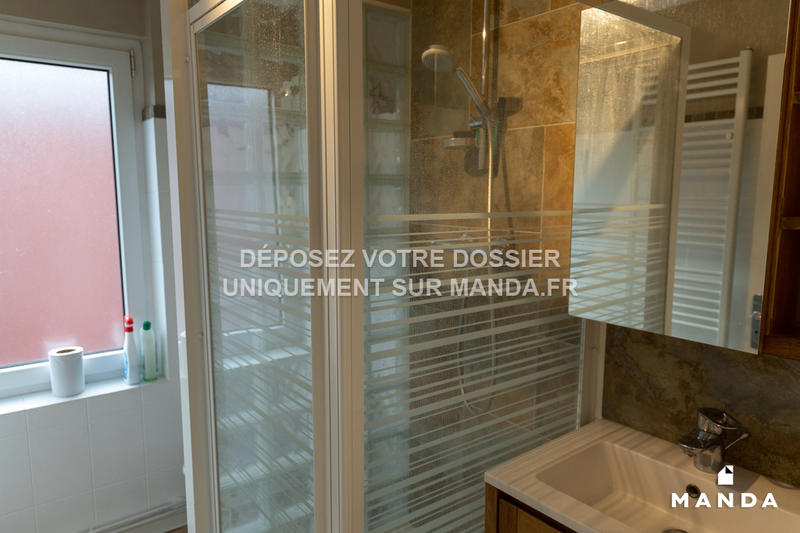 Chambre - 11 m² - 5 pièces