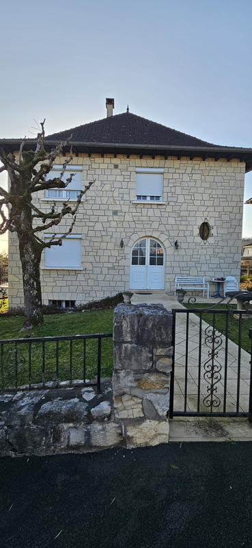 Maison - 178 m² - 7 pièces