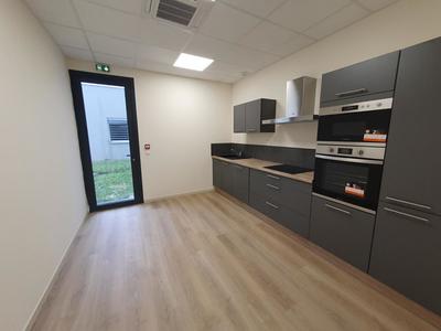 Bureau - 180 m²