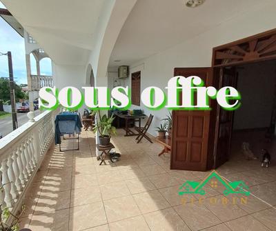 Appartement - 87 m² - 4 pièces
