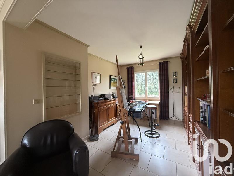 Maison - 220 m² - 8 pièces