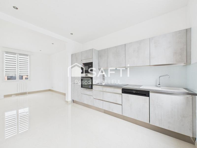 Maison - 177 m² - 6 pièces