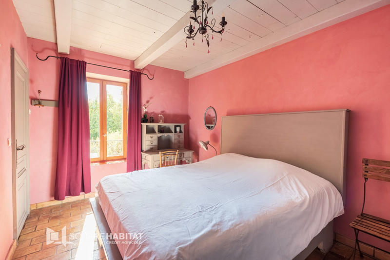 Maison - 254 m² - 8 pièces