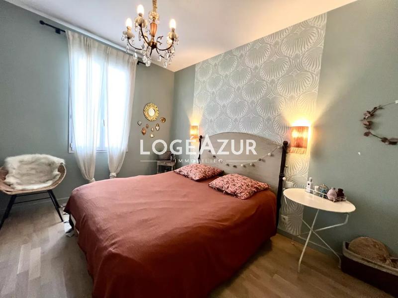 Appartement - 82 m² - 3 pièces